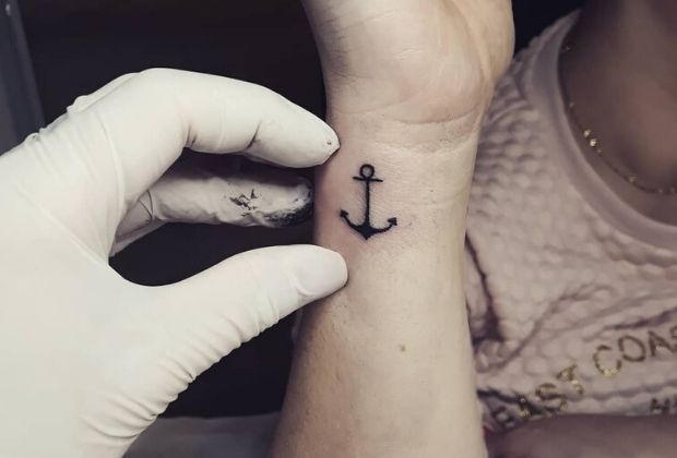 Tatuagens Pequenas 30 Simbolos E X Imagens Para Voce Se Inspirar